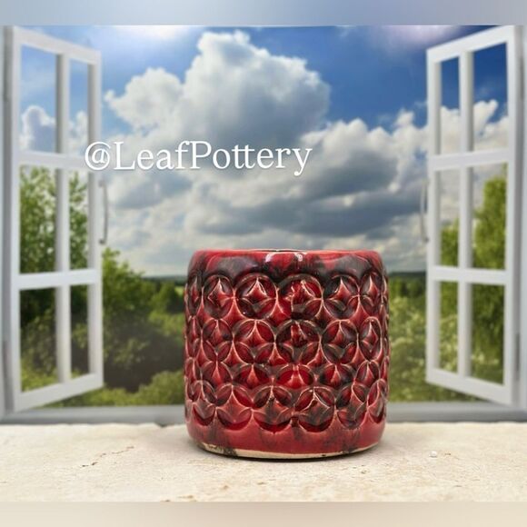 Textured (SM)  Red/Black Ceramic Planter without drainage hole - Picture 9 of 9